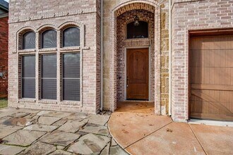 3317 S Riley Ct in Hurst, TX - Building Photo - Building Photo