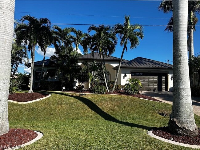 5209 SW 25th Pl in Cape Coral, FL - Foto de edificio - Building Photo