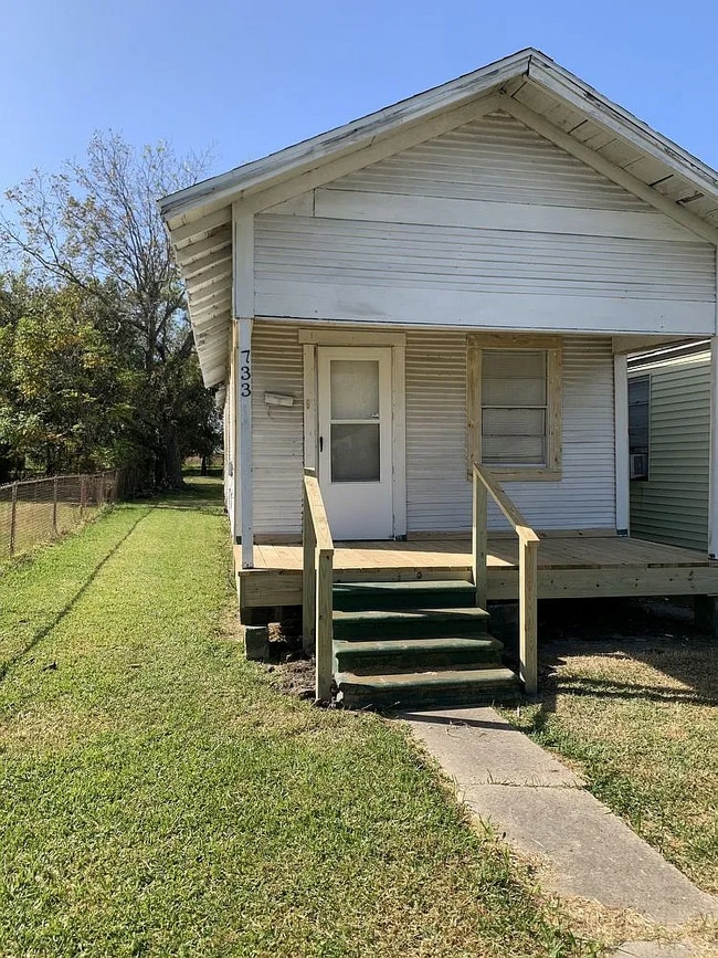 733 Herget Ave in Port Arthur, TX - Building Photo - Building Photo