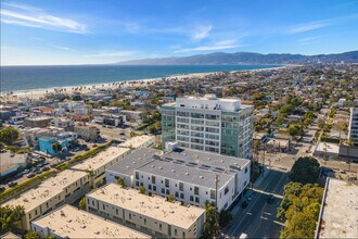 3119 Via Dolce, Unit 311 in Marina Del Rey, CA - Building Photo - Building Photo