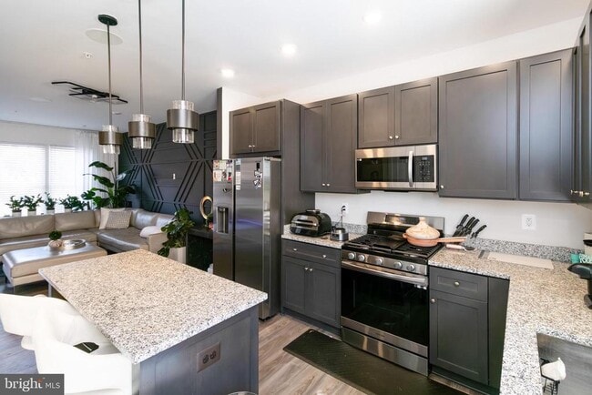 935 Sycamore Dr SE in Washington, DC - Building Photo - Building Photo