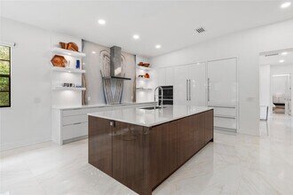 7587 Old Thyme Ct in Parkland, FL - Building Photo - Building Photo