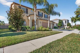 2589 Gwynhurst Blvd in Zephyrhills, FL - Building Photo - Building Photo