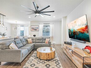 18212 Anicio Gallo Dr in Pflugerville, TX - Building Photo - Building Photo