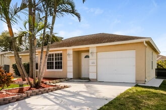 1576 SW Pitts Ave in Port St. Lucie, FL - Building Photo - Building Photo