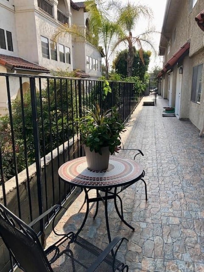 property at 212 N Jackson St