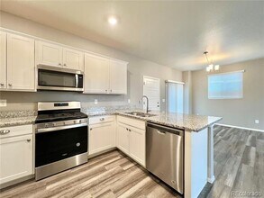 6902 Longpark Dr in Parker, CO - Building Photo - Building Photo