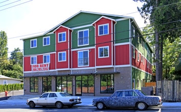 12910 E Marginal Way S in Seattle, WA - Foto de edificio - Building Photo