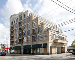 3009 Bloor St W Apartments