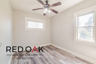 323 Hermosa Ave in Long Beach, CA - Building Photo - Building Photo