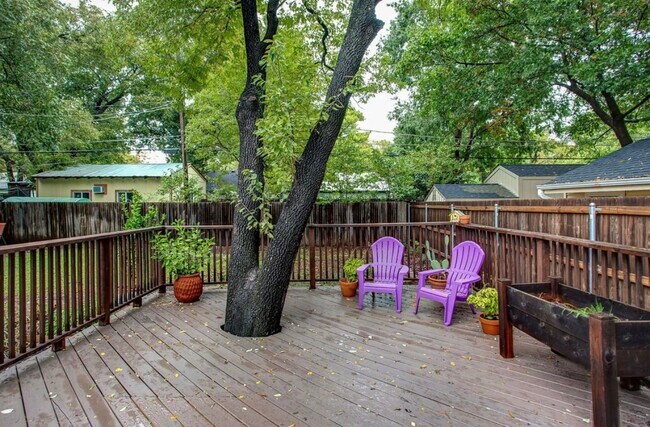 6336 Locke Ave in Fort Worth, TX - Building Photo - Building Photo