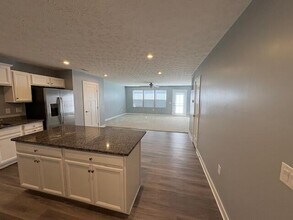 6532 Turning Stone Lp in Canal Winchester, OH - Foto de edificio - Building Photo