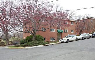 Arlington View Terraces in Arlington, VA - Building Photo