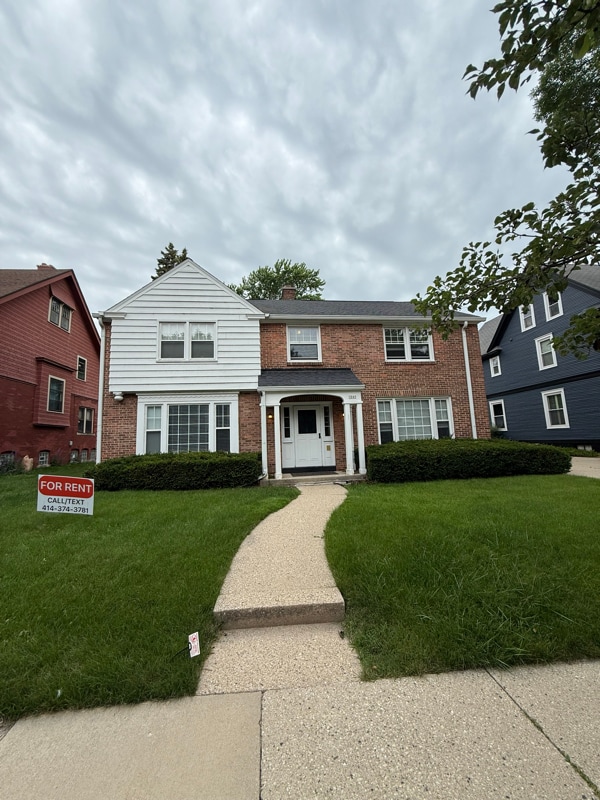 3245 N Shepard Ave in Milwaukee, WI - Building Photo - Building Photo