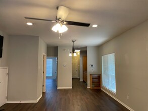1916 S 15th St in Waco, TX - Building Photo - Building Photo