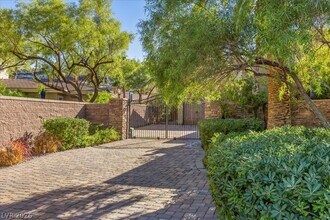 514 Mandalay Ct in Henderson, NV - Building Photo - Building Photo