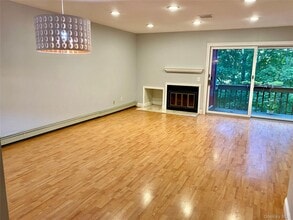 82 Pheasant Run in Millwood, NY - Building Photo - Building Photo