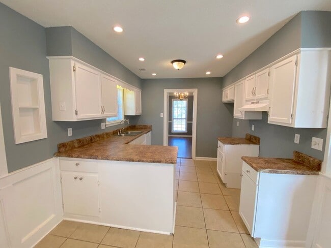 8115 Kerry Dr in Memphis, TN - Building Photo - Building Photo