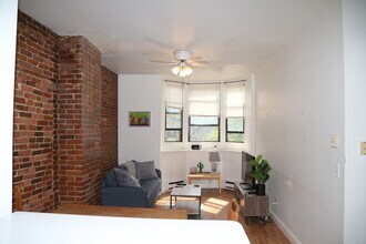 76 E Brookline St, Unit 3 in Boston, MA - Building Photo - Building Photo