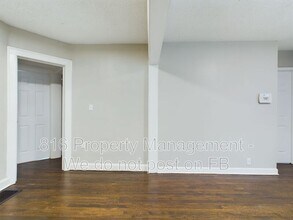 3032 Elmwood Ave in Kansas City, MO - Building Photo - Building Photo