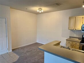 1125 Lake Shadow Cir in Maitland, FL - Building Photo - Building Photo