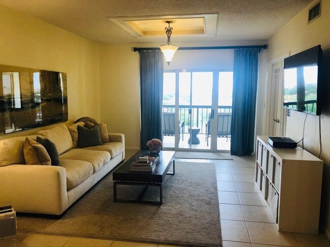 property at 1002 S Harbour Island Blvd