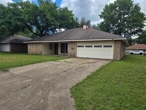 925 Shell Ln in Lancaster, TX - Building Photo - Building Photo