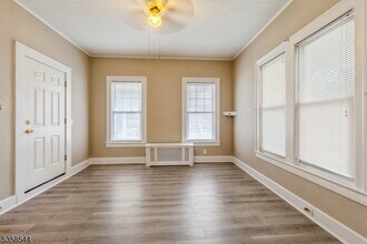 35 Montrose Ave in Verona, NJ - Building Photo - Building Photo