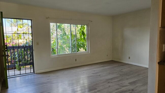 4040 49th St, Unit 6