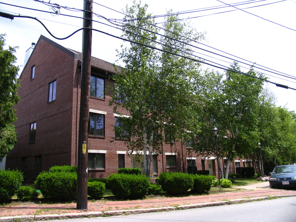 River's Edge Condominiums in Newburyport, MA - Building Photo