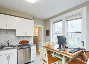 6 Leicester St, Unit 1 in Boston, MA - Building Photo - Building Photo