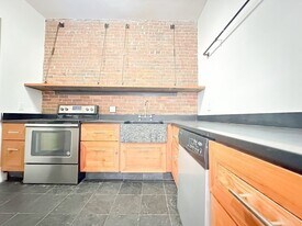 534 Massachusetts Ave, Unit 1 in Boston, MA - Building Photo