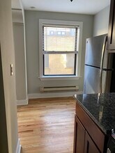 429 W Roscoe St, Unit 509 in Chicago, IL - Building Photo - Building Photo