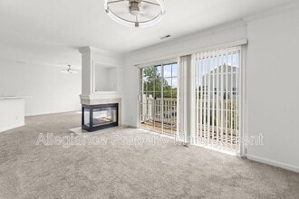 45490 Whistling Terrace in Sterling, VA - Building Photo - Building Photo