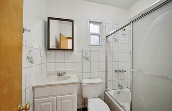 493 Seventh Avenue, Unit 4L in Brooklyn, NY - Foto de edificio - Building Photo