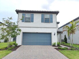 6136 Baywood Ct in Lakewood Ranch, FL - Building Photo