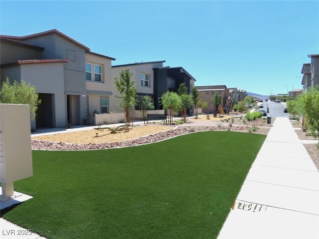 property at 1901 Nydia Vista St