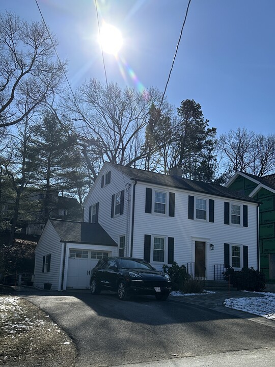 164 Florence Rd in Waltham, MA - Building Photo