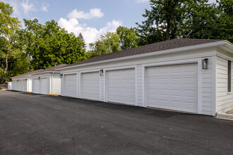 The Schoolhouse Apartments in Cary, IL - Building Photo - Building Photo