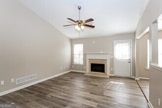 3846 Kenner Dr SW in Atlanta, GA - Building Photo - Building Photo
