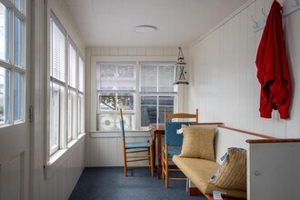 104 Cable Ave in Salisbury, MA - Building Photo - Building Photo