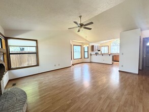 9026 W Lorinda Dr in Boise, ID - Building Photo - Building Photo
