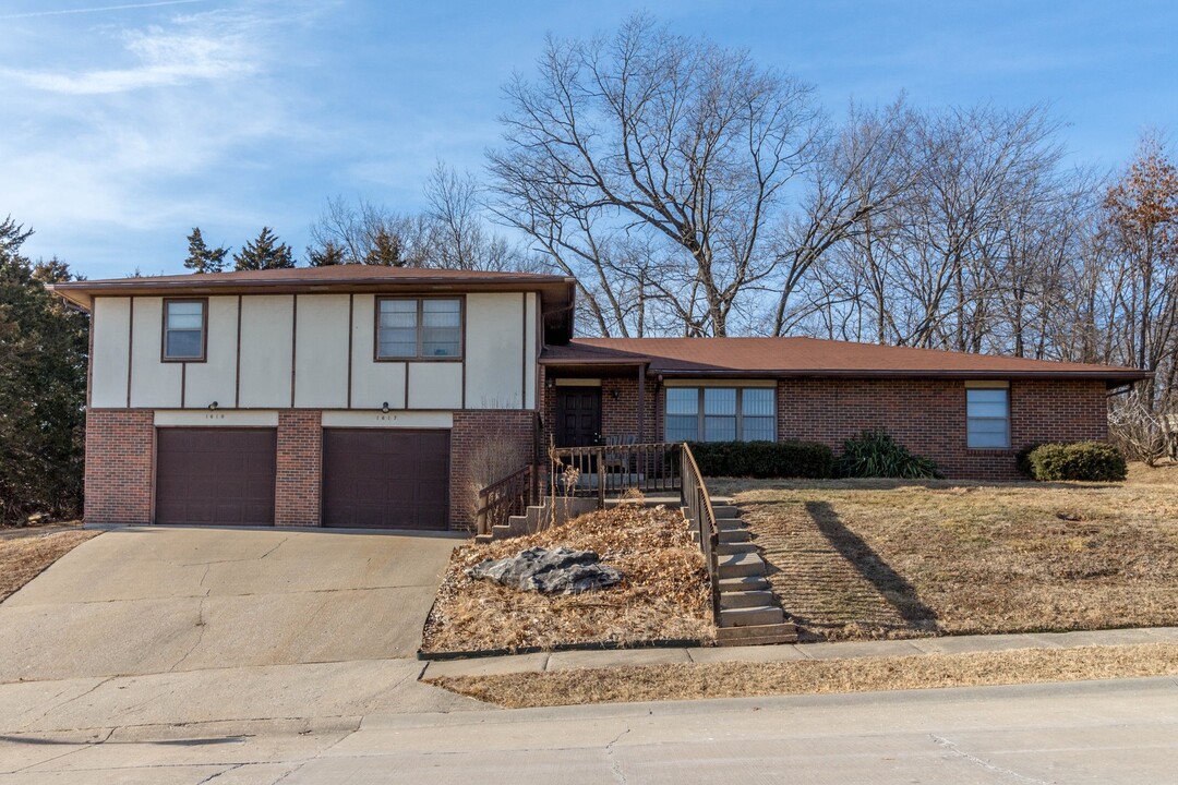 1609-1611-1611 Handley Pl in Columbia, MO - Building Photo