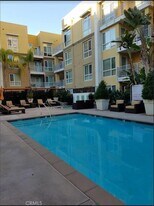 21301 Erwin St in Los Angeles, CA - Building Photo