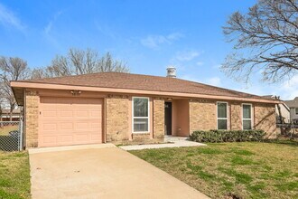 3805 Christine St in Rowlett, TX - Building Photo - Building Photo