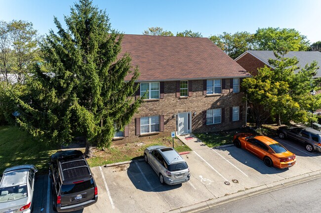 2076 Cornerstone Dr in Lexington, KY - Building Photo - Building Photo