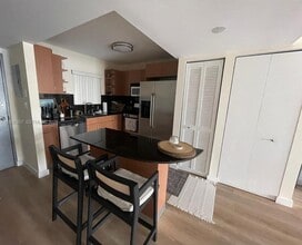 16851 NE 35th Ave in North Miami Beach, FL - Building Photo - Building Photo