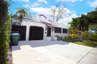 1744 SW 22nd Terrace in Miami, FL - Building Photo - Building Photo