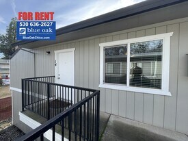 458 Nord Ave in Chico, CA - Building Photo