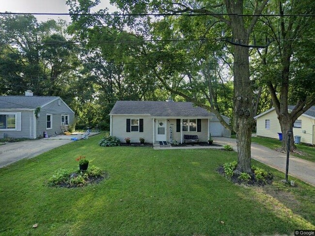 property at 4914 North Best Street